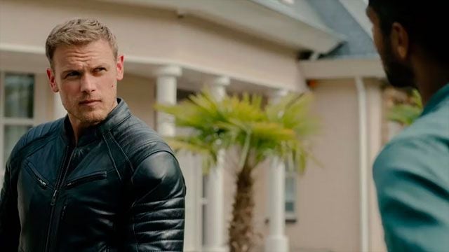 Sam Heughan en 'The Couple Next Door'