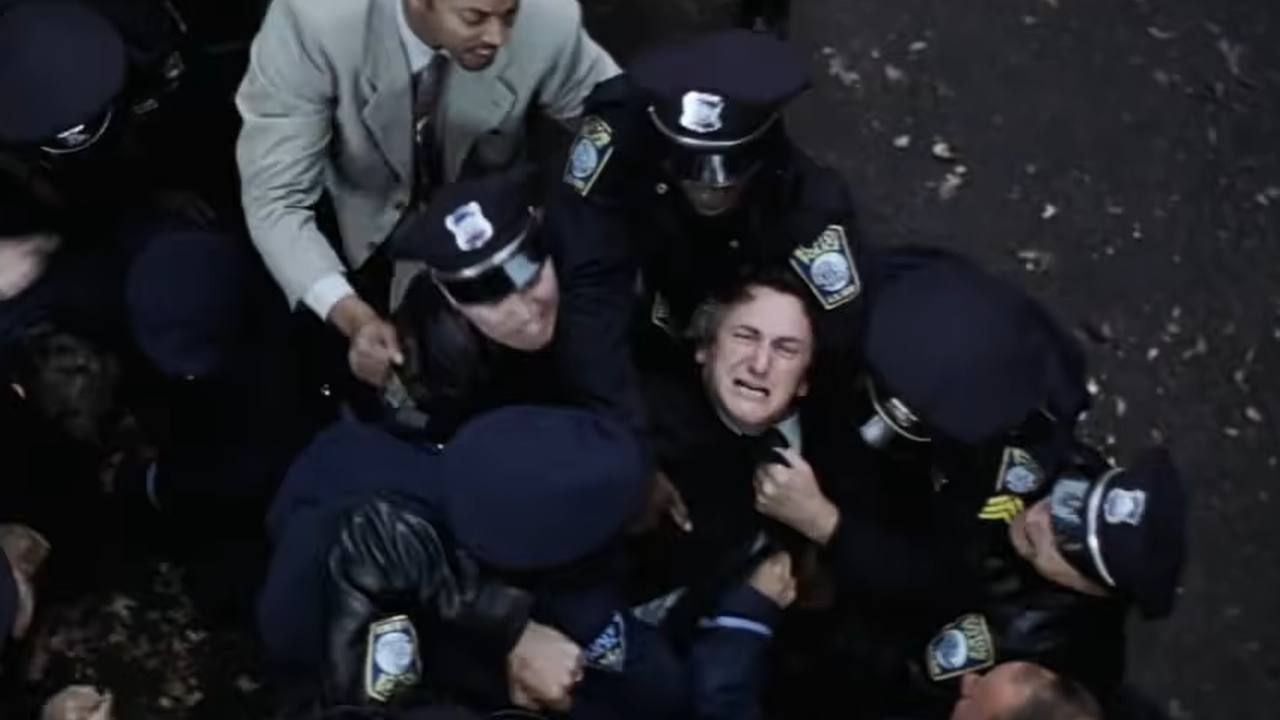 Clint Eastwood no necesitó violencia explícita para firmar una joya que te da un puñetazo en el estómago