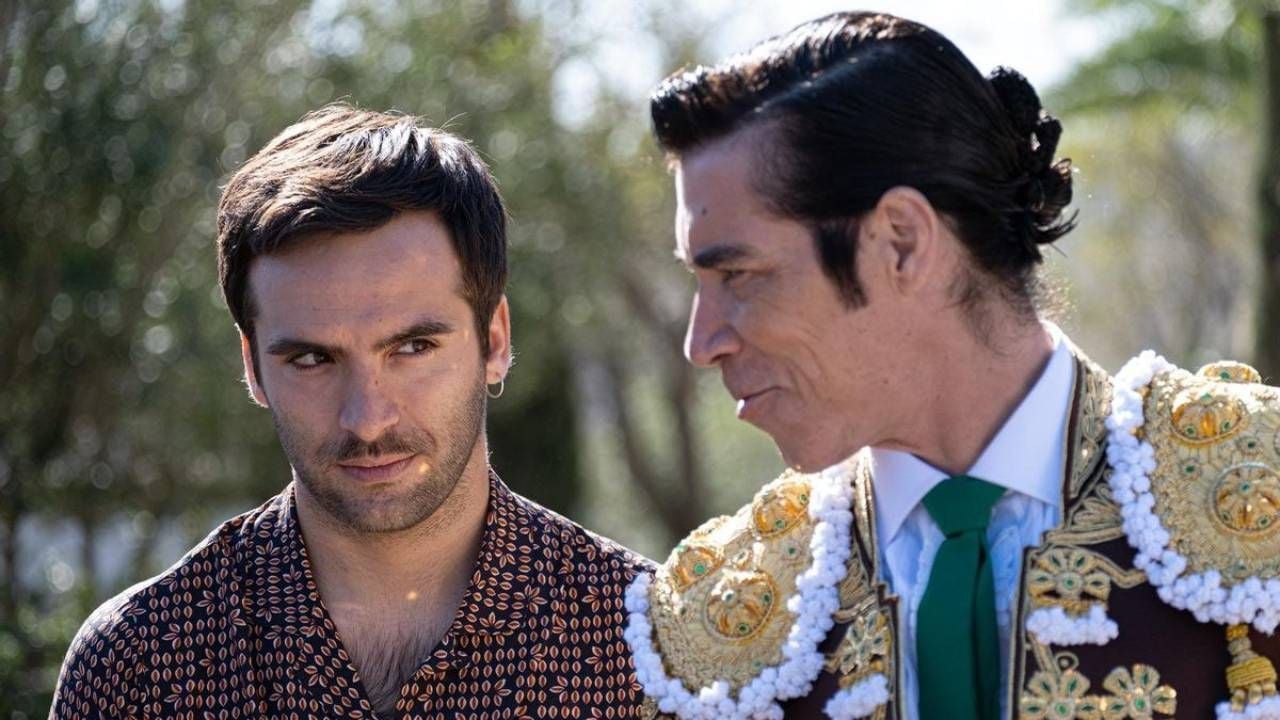 Ricardo Gómez como David y Óscar Jaenada como el Maestro en 'La suerte'
