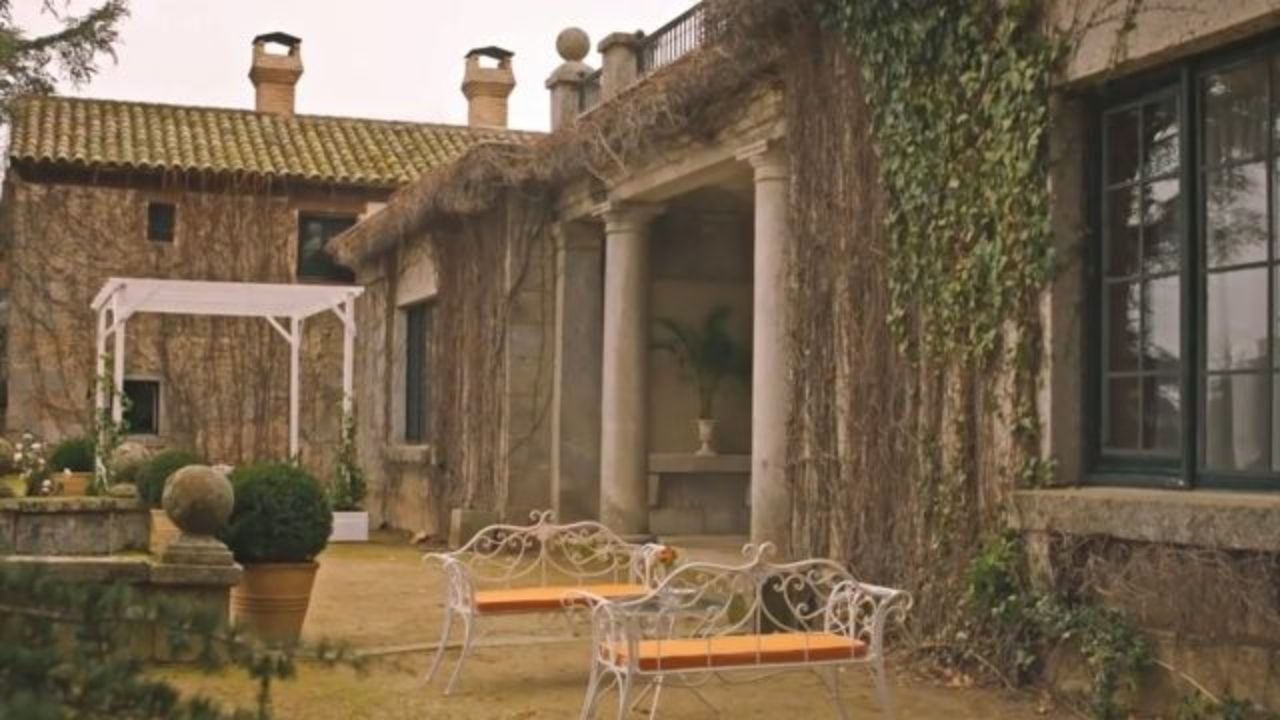 Esta imponente finca de El Escorial acoge la mansión De la Reina en 'Sueños de libertad', pero ya la vimos en otra famosa serie