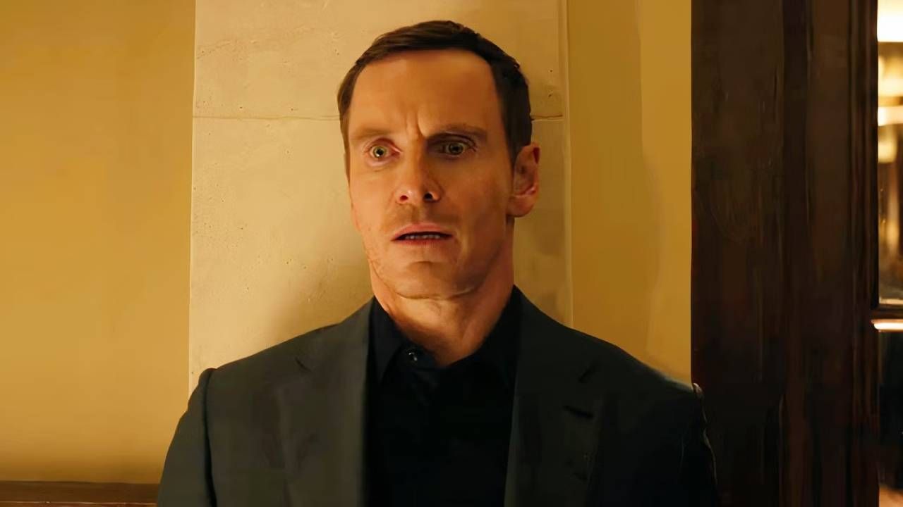 Michael Fassbender como Brandon Colby en 'La agencia'