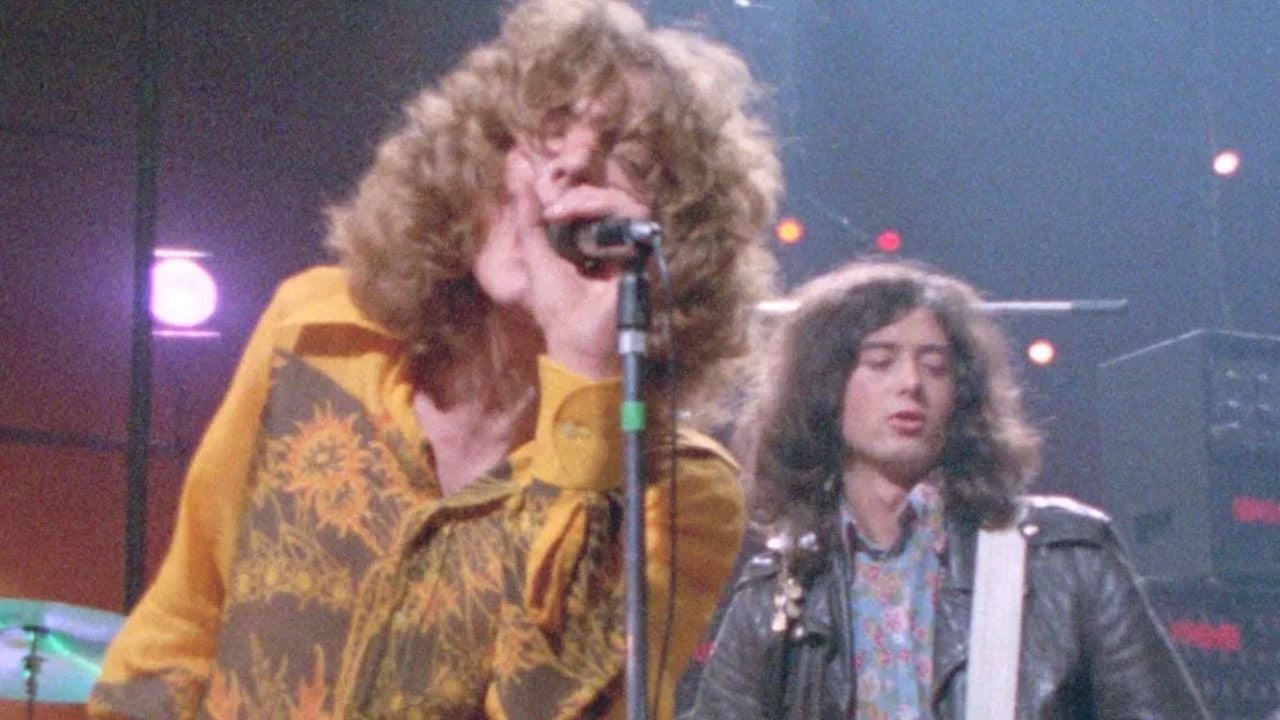 Robert Plant y Jimmy Page en una actuación en directo que aparece en 'Becoming Led Zeppelin'
