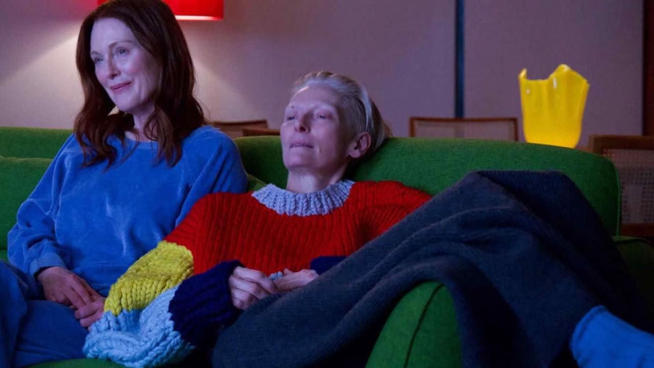 Julianne Moore y Tilda Swinton en 'La habitación del al lado'