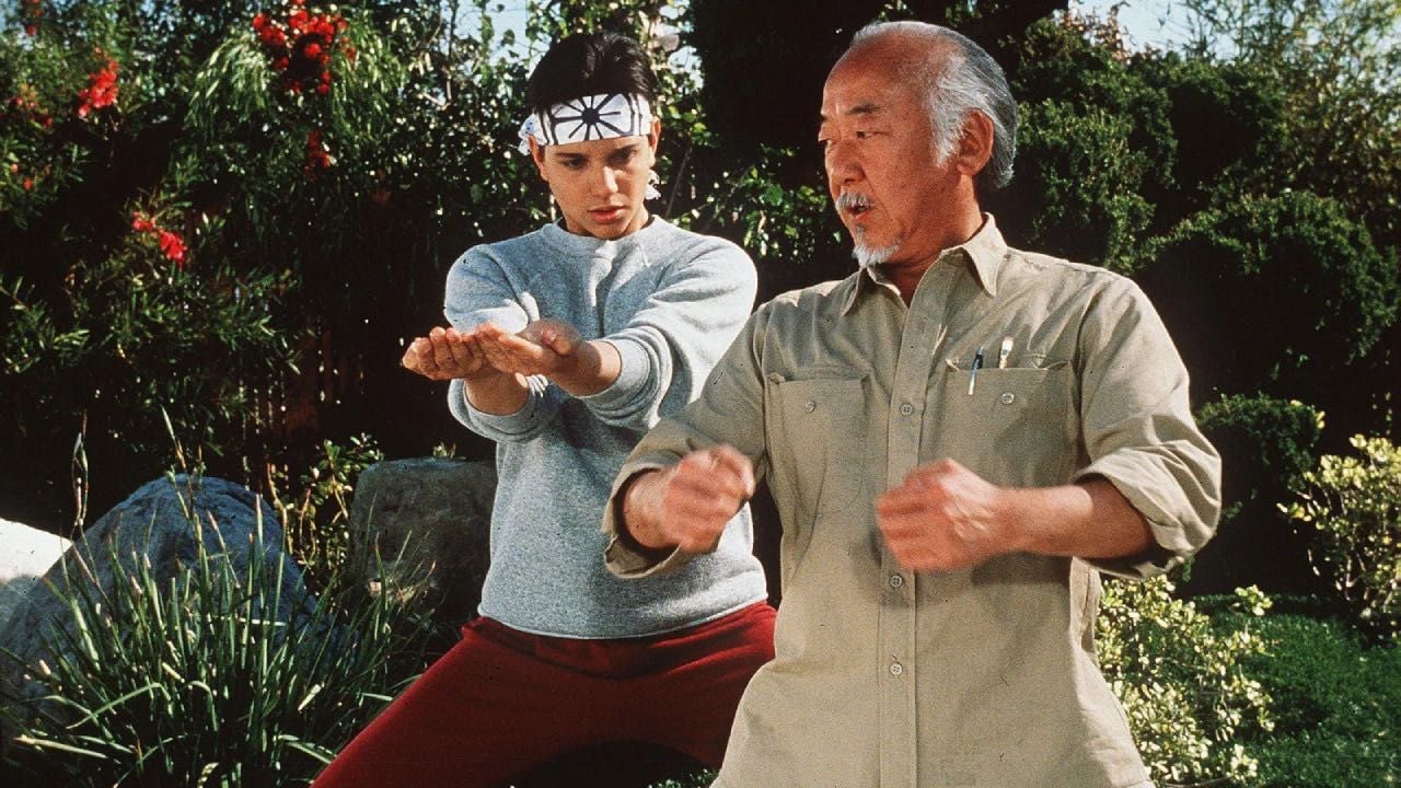 Ralph Macchio y Pat Morita como Daniel y el Sr. Miyagi e 'Karate Kid'