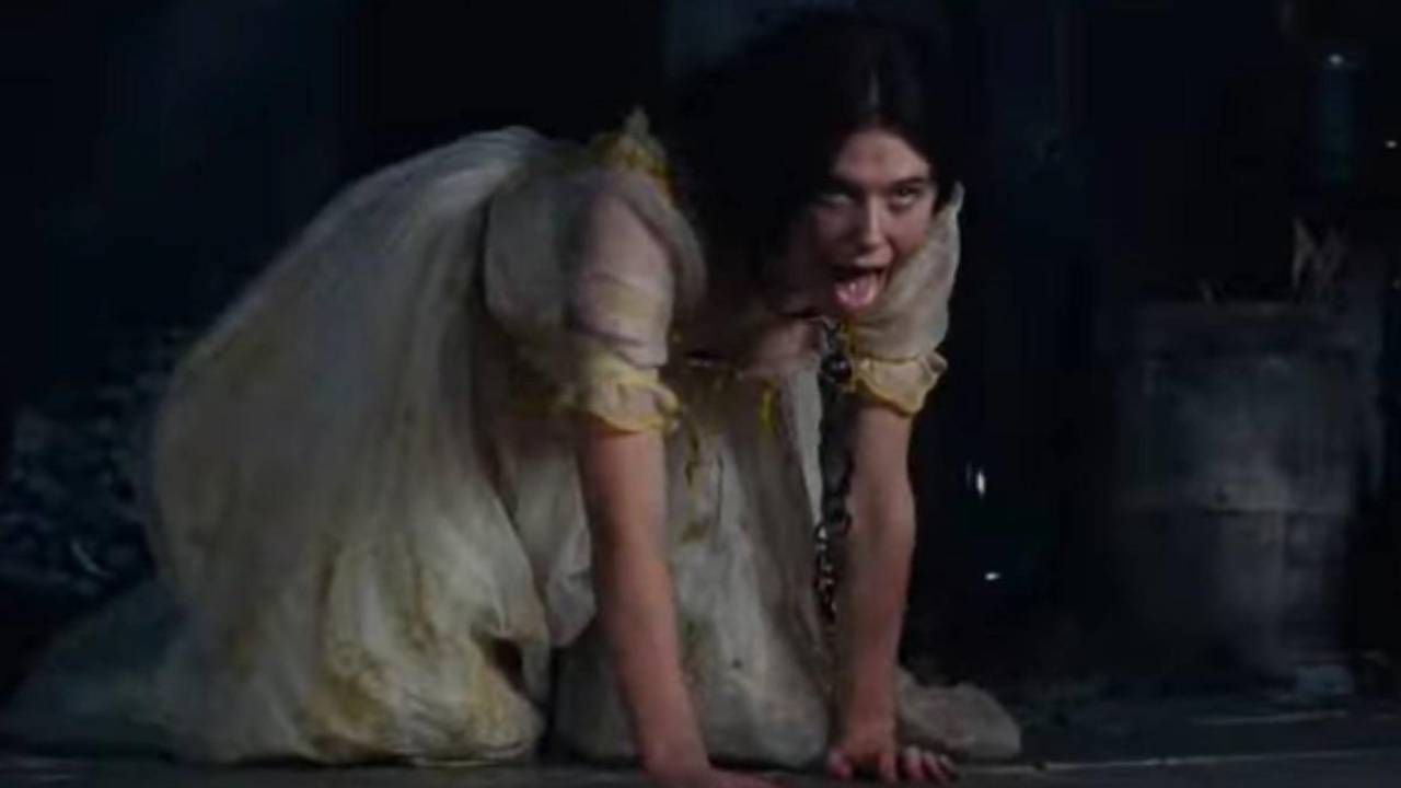 Alison Oliver como Isabela Linton en 'Cumbres Borrascosas'