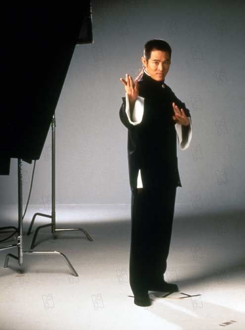 Jet Li Gun Play Foto de Jet Li - Arma letal 4 : Foto Richard Donner, Jet Li - Foto 3 de ...