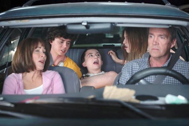 Foto De Eden Sher Foto Atticus Shaffer Charlie Mcdermott Eden Sher Neil Flynn Patricia