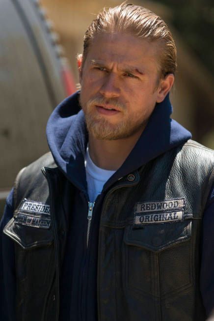 hijos-de-la-anarqu-a-hijos-de-la-anarqu-a-foto-charlie-hunnam