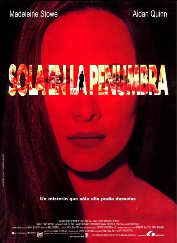 Sola en la penumbra - Película 1994