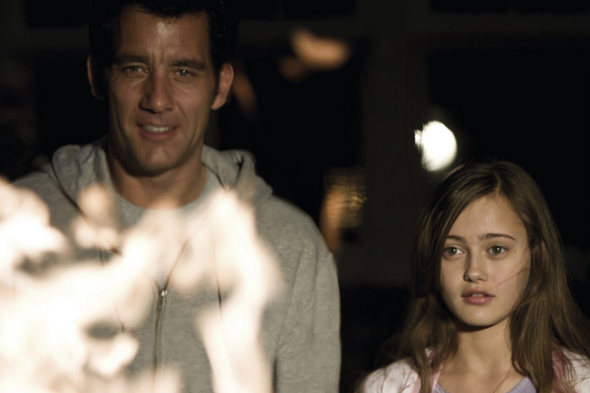 Foto de Ella Purnell - Intruders : Foto Clive Owen, Juan Carlos  Fresnadillo, Ella Purnell - Foto 27 de 29 - SensaCine.com