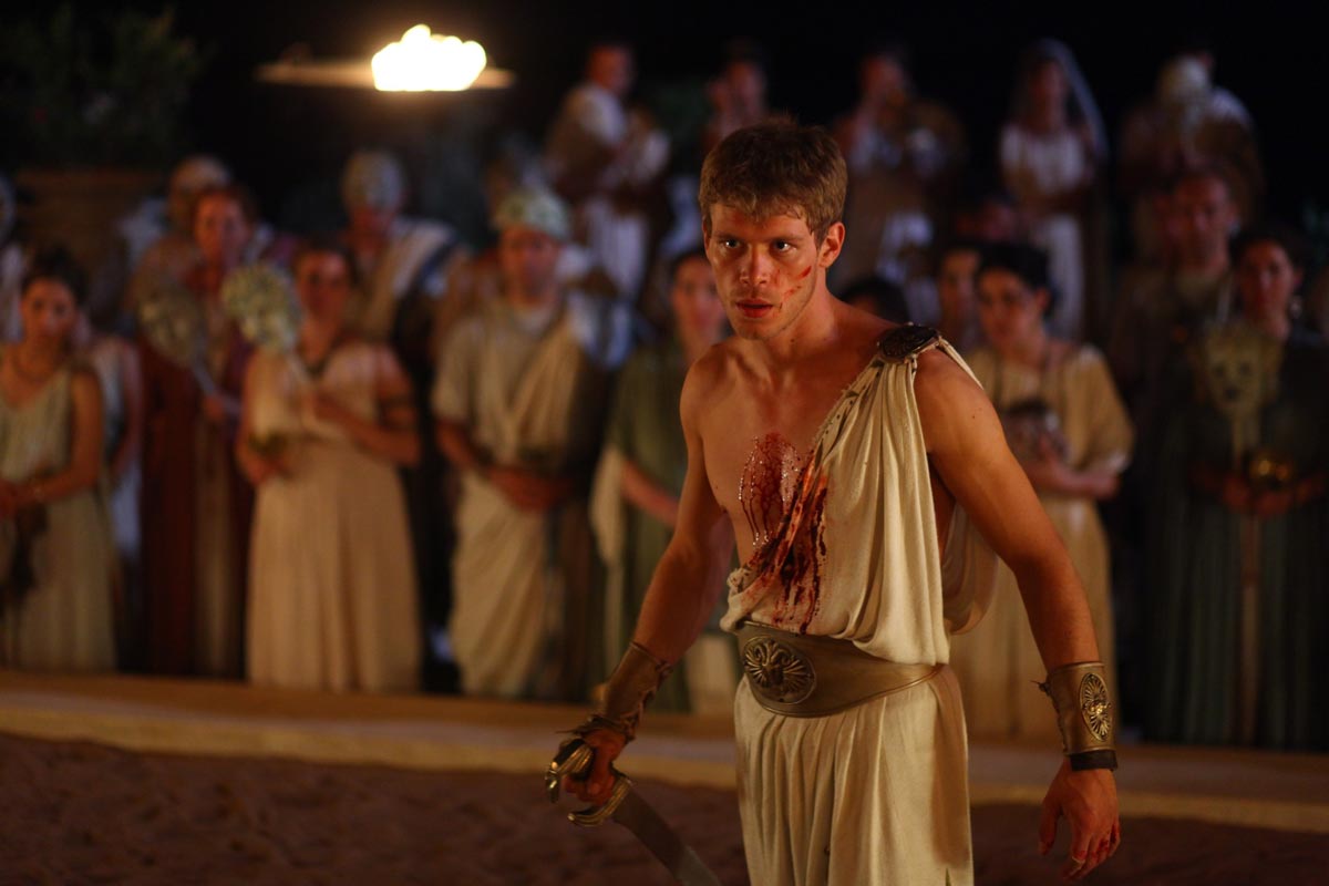 emily vancamp y joseph morgan ben hur