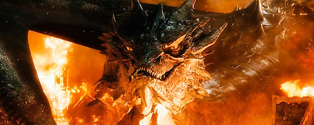 'El hobbit: La batalla de los cinco ejércitos': El dragón Smaug escupe