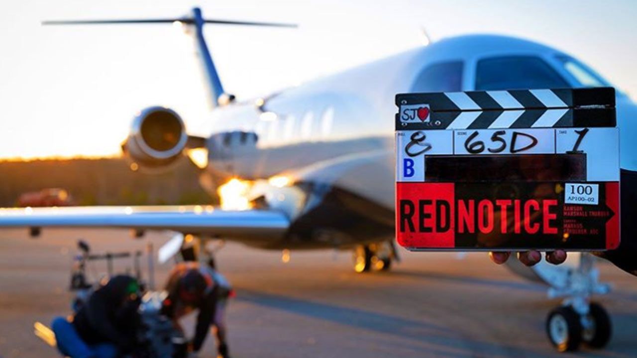 �Red Notice�, de Netflix, comienza su rodaje con Dwayne �Red Notice�, de Netflix, comienza su rodaje con Dwayne