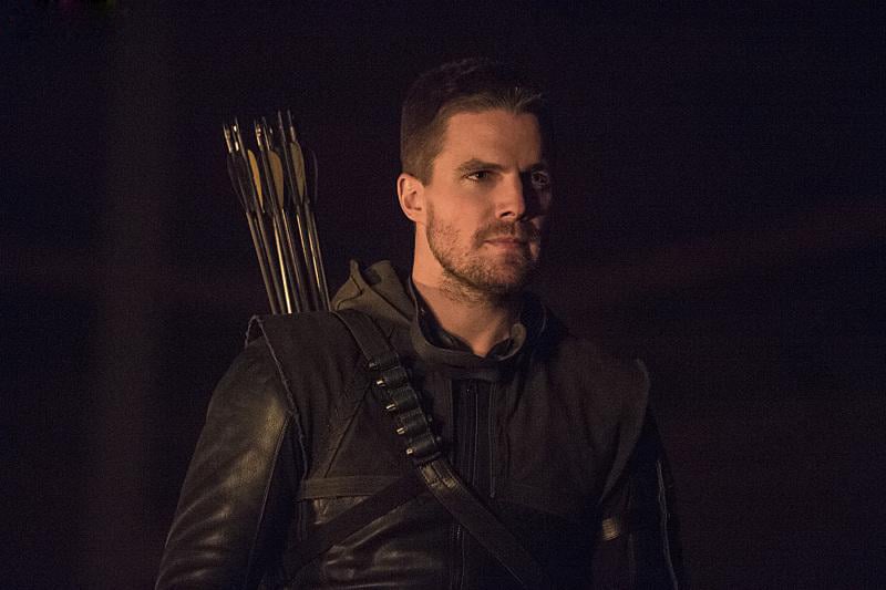 Arrow Foto Stephen Amell 641 Sobre Un Total De 1093 2362