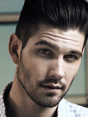 Next photo of Casey Deidrick