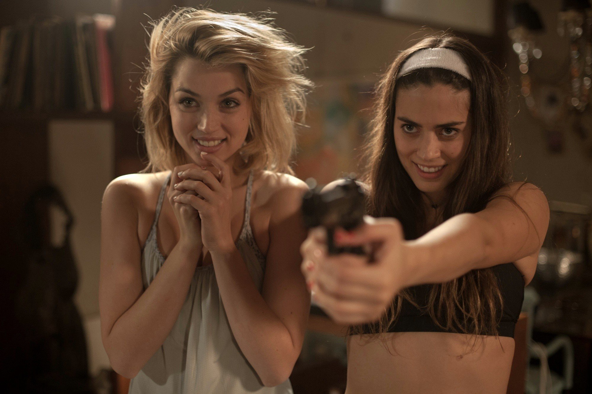 Foto de Ana de Armas - Toc Toc : Foto Ana de Armas, Lorenza Izzo - Foto 106  de 159 - SensaCine.com