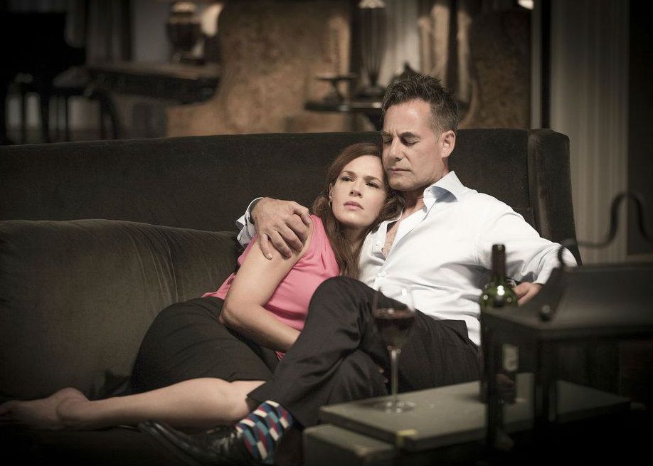 Foto de Amanda Righetti - Colony : Foto Amanda Righetti, Adrian Pasdar ...