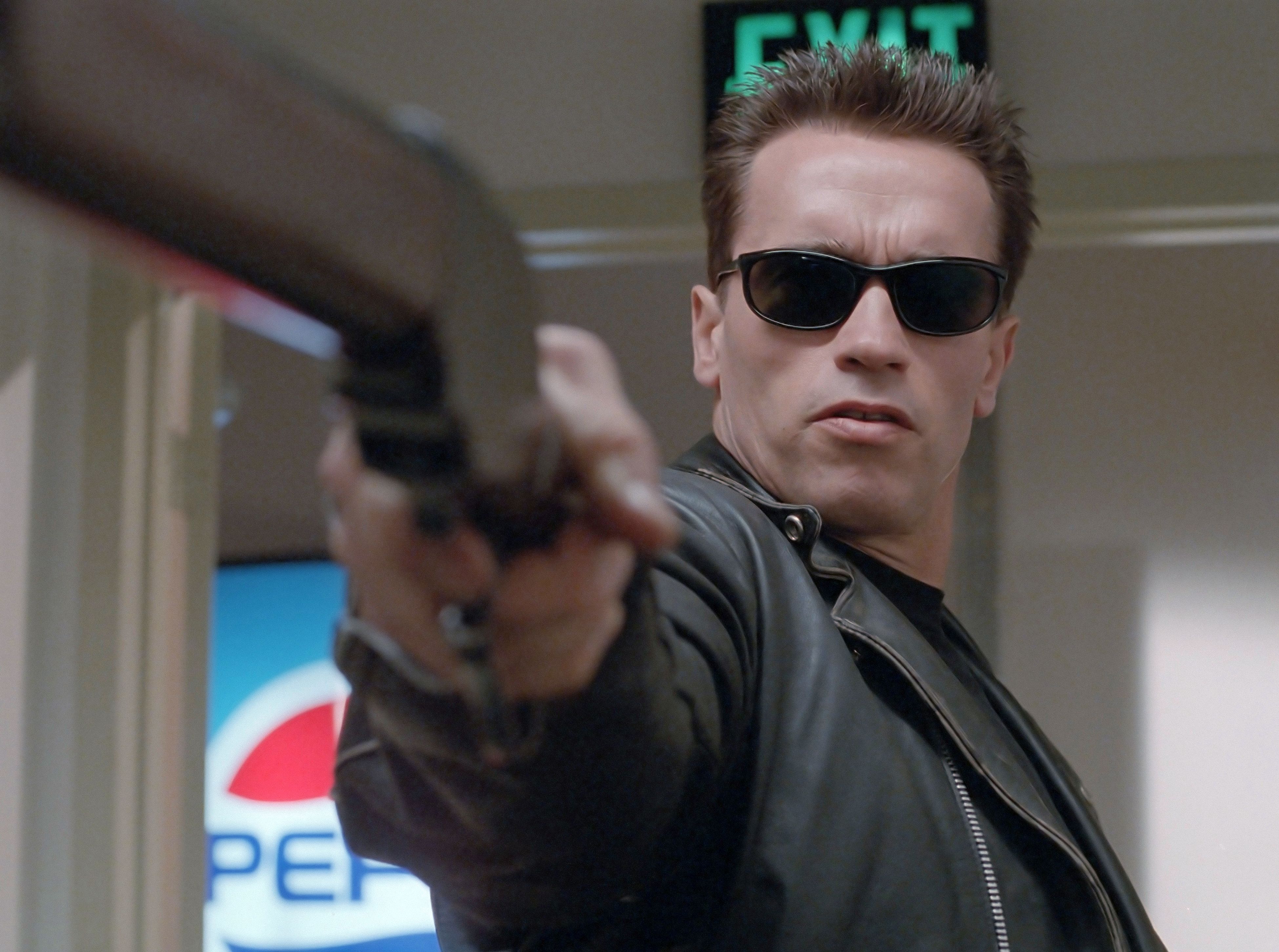 Terminator. Арнольд Шварценеггер Терминатор. Арнольд Шварценеггер в фильме Терминатор. T-800 Терминатор Арнольд Шварценеггер. Арнольд Шварценеггер терми.