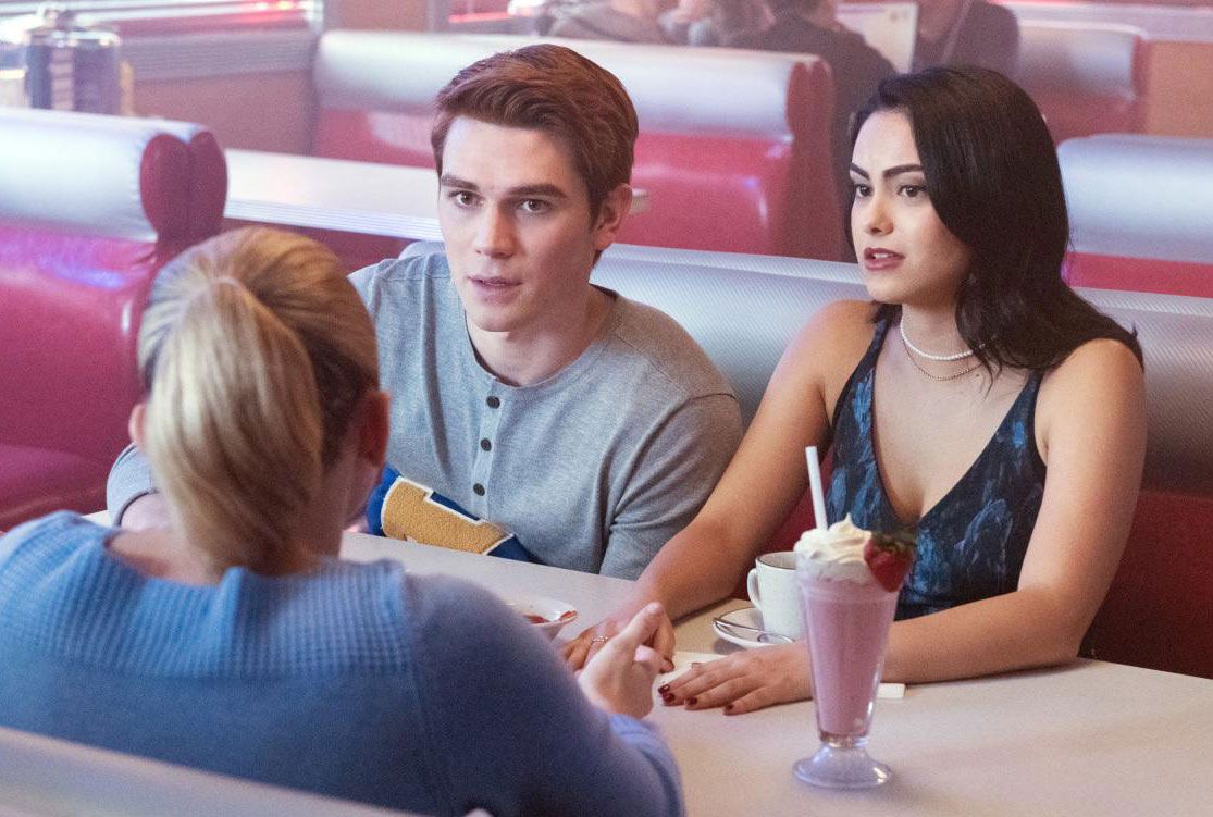 Foto De Camila Mendes - Riverdale : Foto K.J. Apa, Camila Mendes - Foto ...