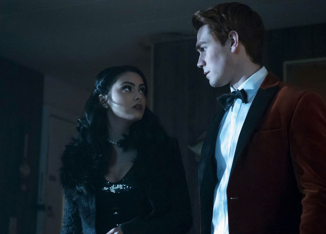 Riverdale : Riverdale : Foto Camila Mendes, K.J. Apa - Foto 403 Sobre ...