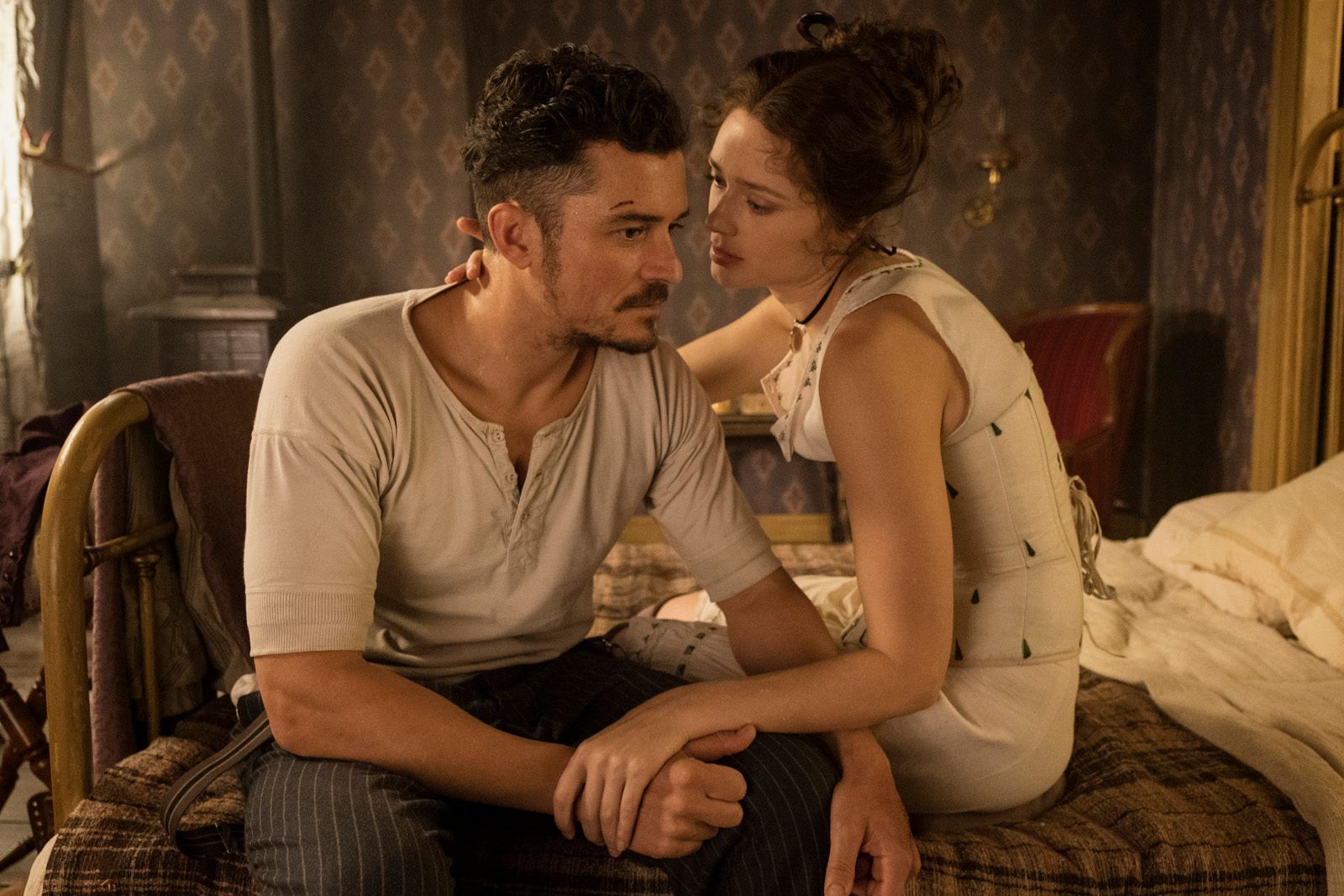 Carnival Row Foto Maeve Dermody, Orlando Bloom 11 sobre un total de