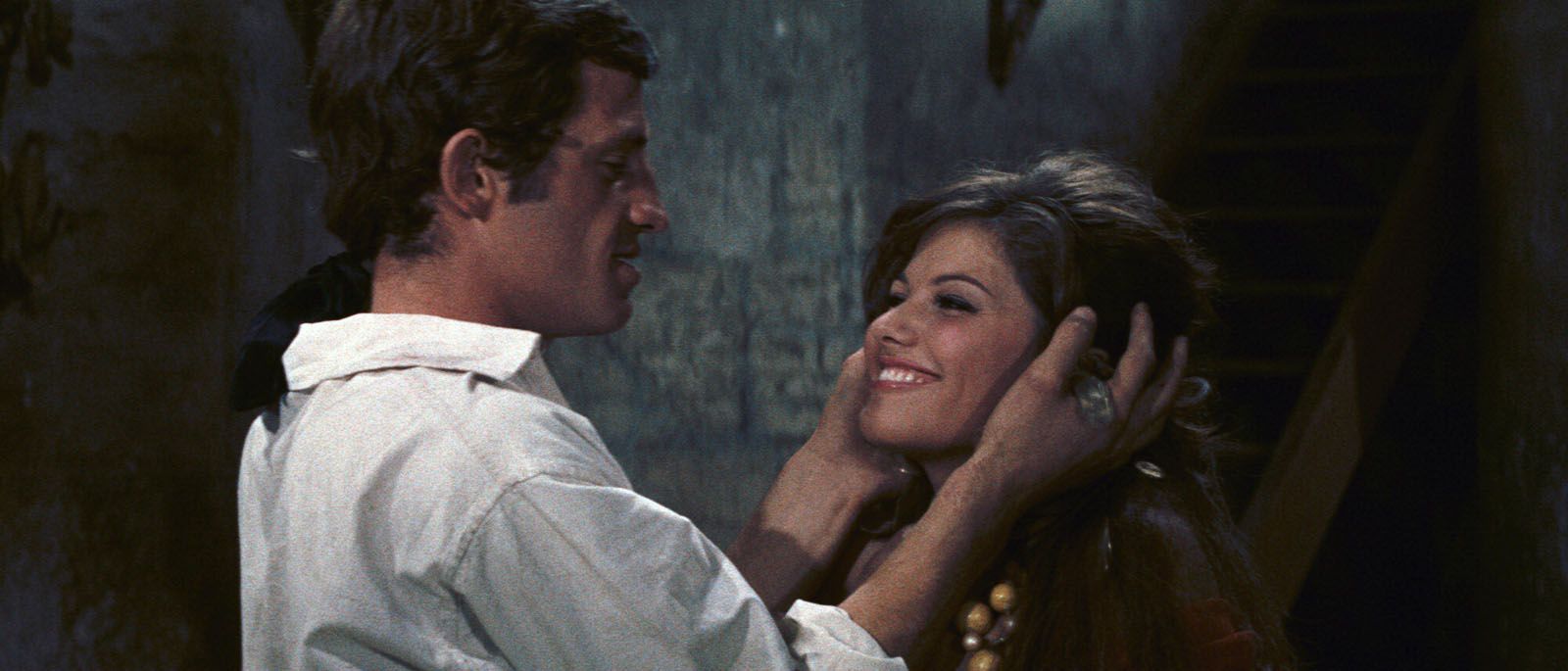 Film Avec Belmondo Et Claudia Cardinale Foto de Claudia Cardinale - Cartouche : Foto Claudia Cardinale, Jean