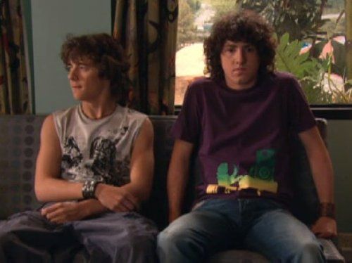 Cartel Zoey 101 temporada 3 - Cartel 30 sobre 74 - SensaCine.com