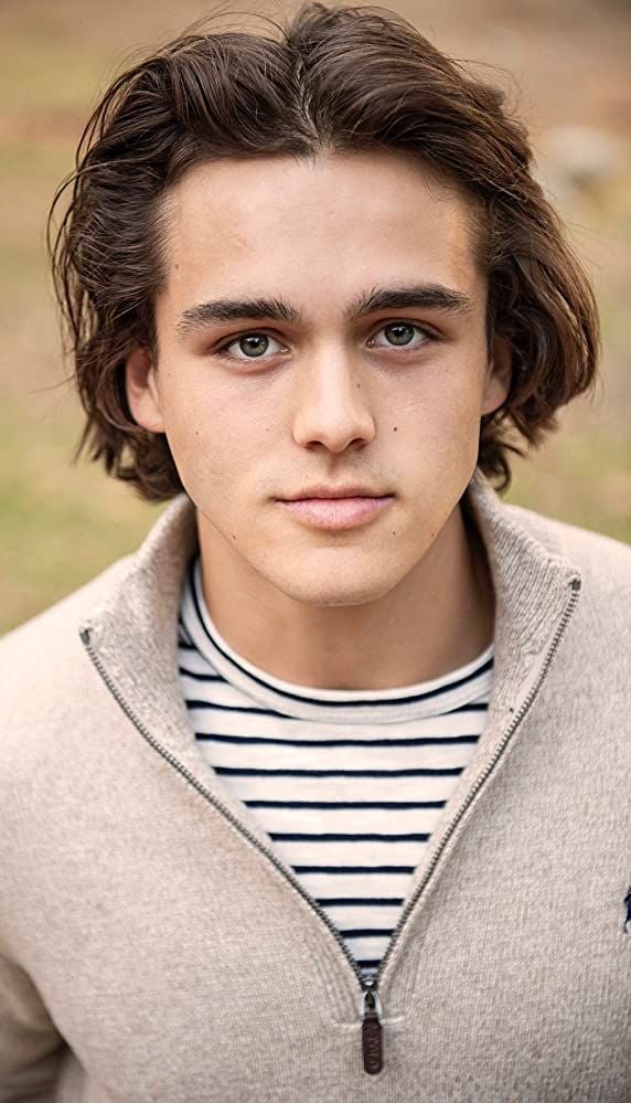 Charlie Gillespie - SensaCine
