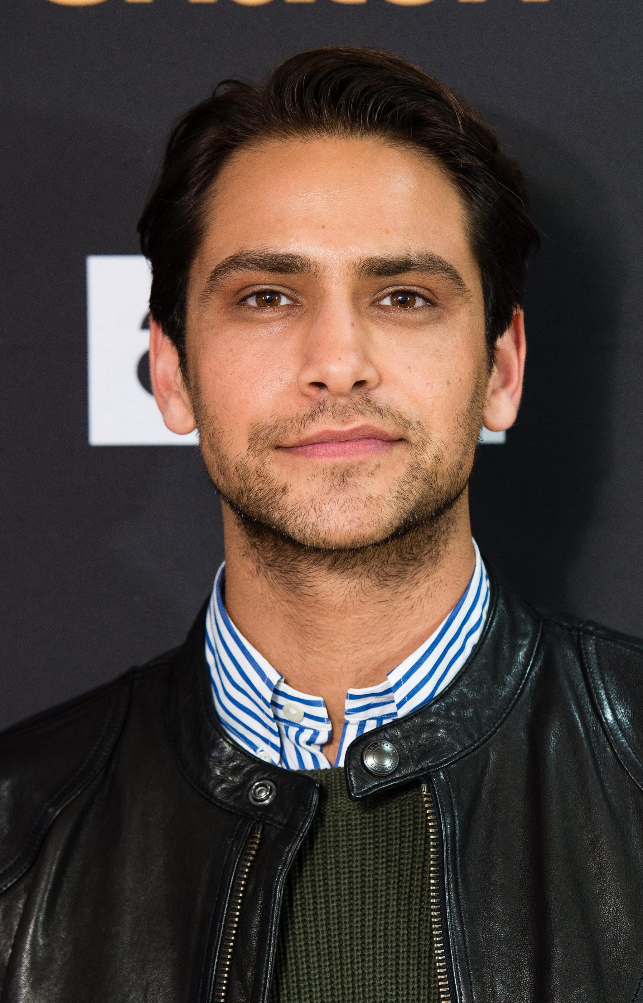 Luke Pasqualino : Filmografía - SensaCine.com