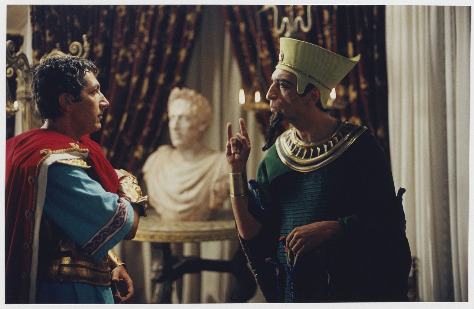 Foto de la película Astérix y Obélix Misión Cleopatra Foto 1 por un total de 15 Foto de la película Astérix y Obélix Misión Cleopatra Foto 1 por un total de 15