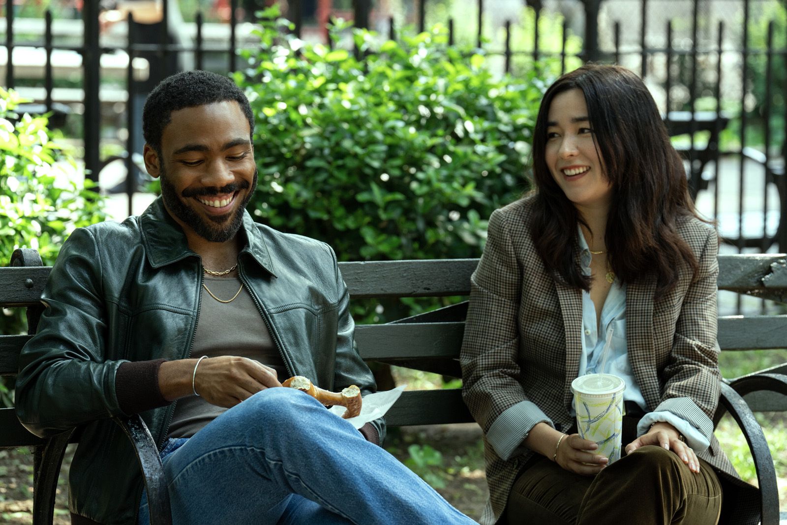 Foto de Maya Erskine - Foto Donald Glover, Maya Erskine - Foto 2 de 39