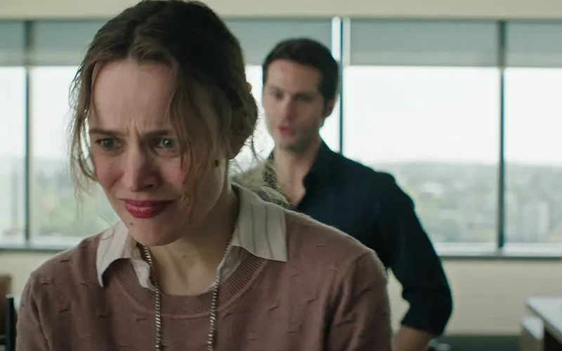 Send Help (Enviad ayuda) : Foto Dylan O'Brien, Rachel McAdams