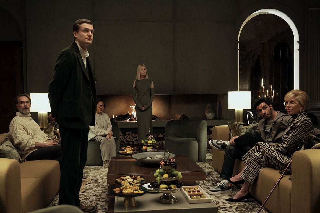 Foto Dolly de Leon, Lucas Englander, Murray Bartlett, Nicole Kidman, Christine Baranski, Aras Aydın