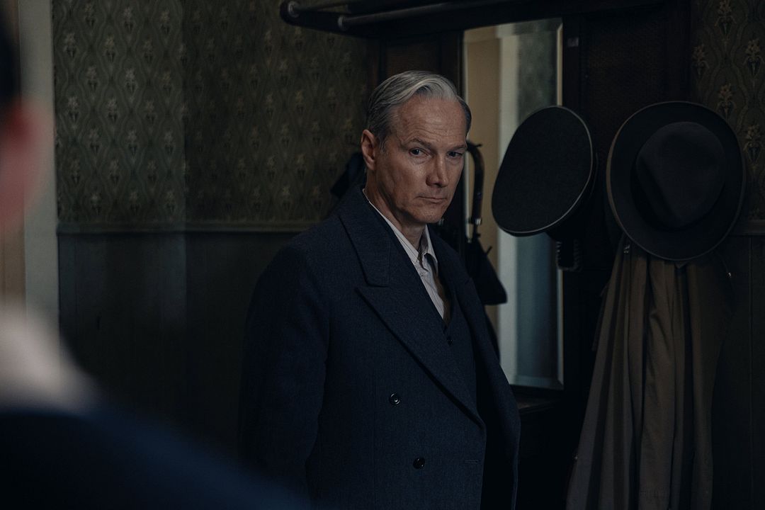 Truth & Treason : Foto