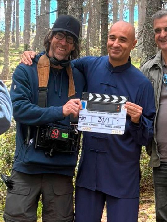 Una pistola, una bala y un oso panda : Cartel