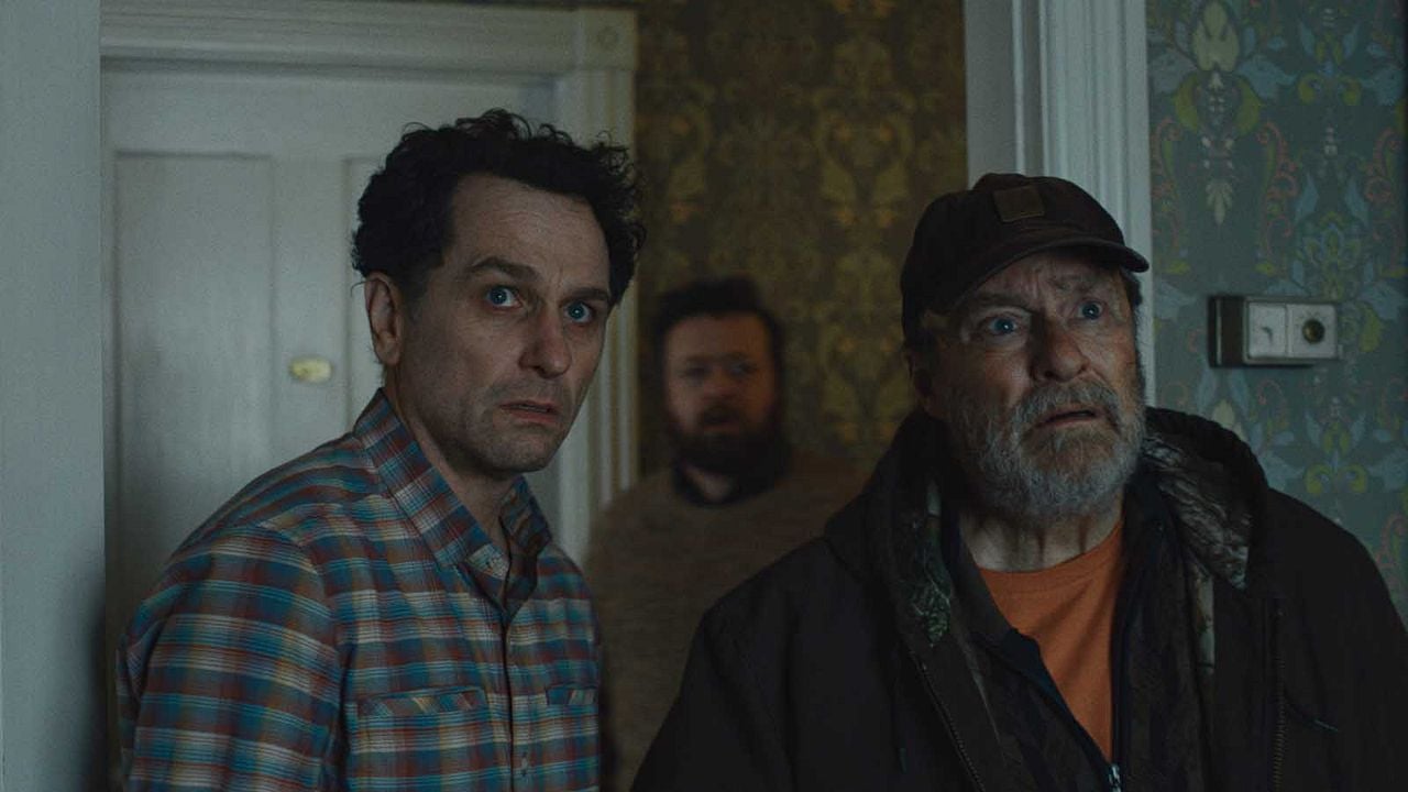 Foto Matthew Rhys, Stephen Root