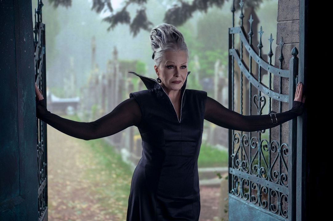 Miércoles : Foto Joanna Lumley