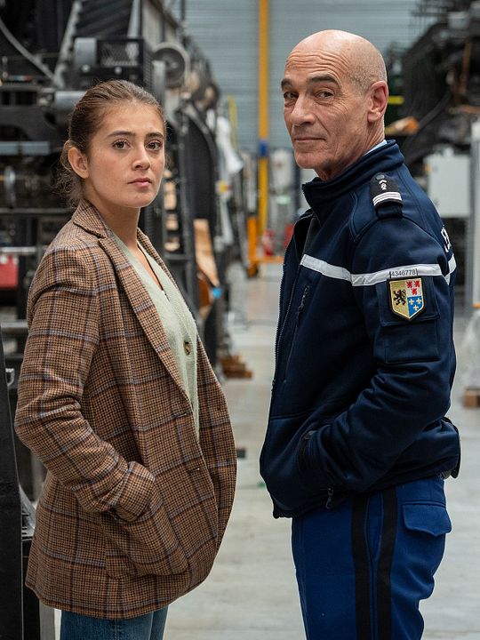 Asesinato en Caudry : Cartel