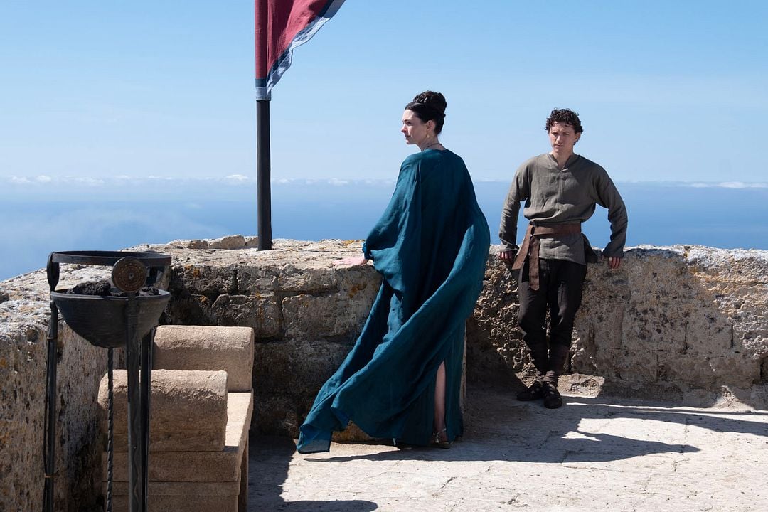 La Odisea : Foto Tom Holland, Anne Hathaway