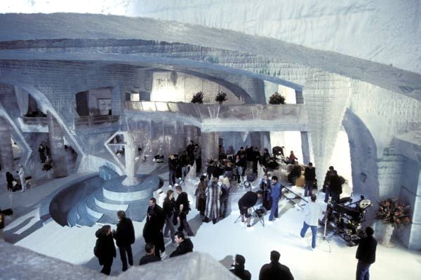 Muere otro día : Foto