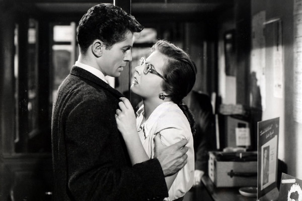 Extraños en un tren : Foto Farley Granger, Laura Elliott