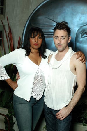 Foto Pam Grier, Alan Cumming