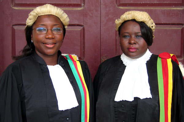 Mujeres de ley : Foto Kim Longinotto, Florence Ayisi