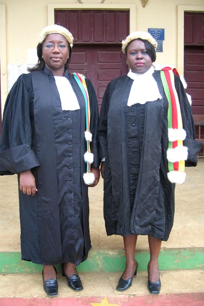 Mujeres de ley : Foto Florence Ayisi, Kim Longinotto