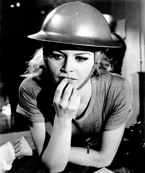 Babette se va a la guerra : Foto Brigitte Bardot, Christian-Jaque