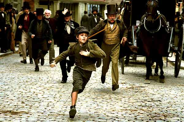 Oliver Twist : Foto Barney Clark