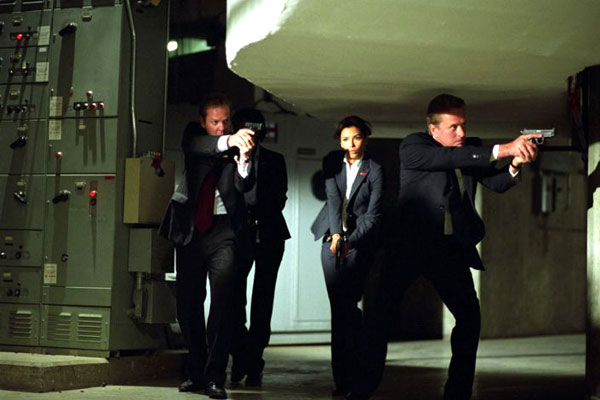 La sombra de la sospecha : Foto Kiefer Sutherland, Eva Longoria, Michael Douglas, Clark Johnson