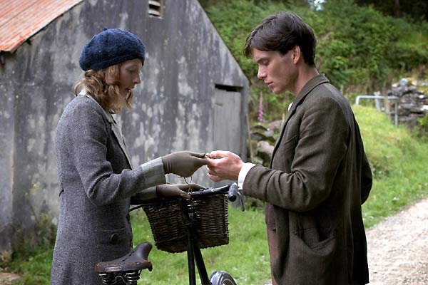 El viento que agita la cebada : Foto Orla Fitzgerald, Cillian Murphy