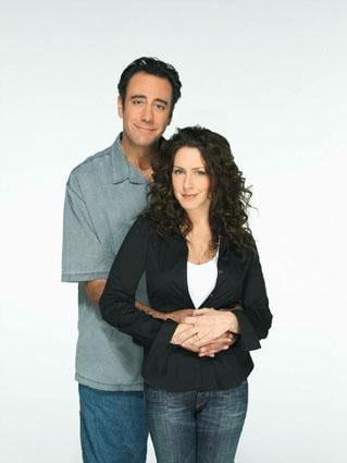 Foto Joely Fisher, Brad Garrett