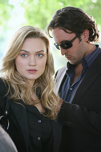 Foto Sophia Myles, Alex O'Loughlin